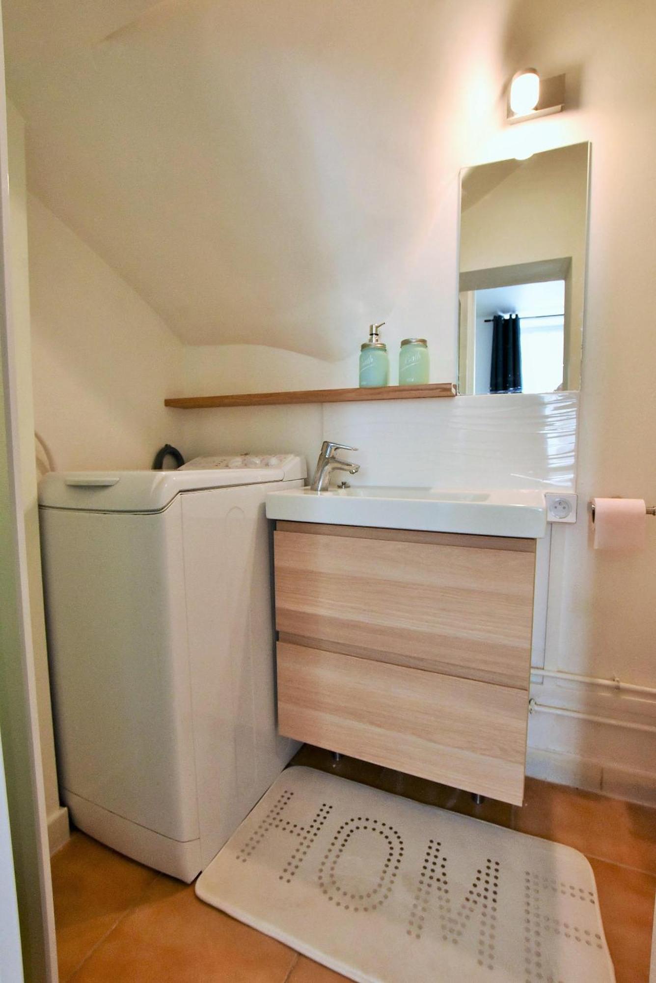 Appartement Au Coeur De La Ville De Taverny Bagian luar foto